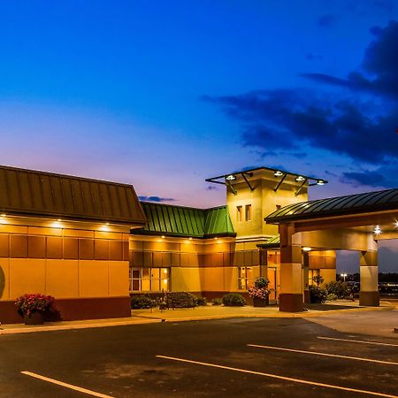 Rock Island Inn & Suites Marshalltown Екстериор снимка