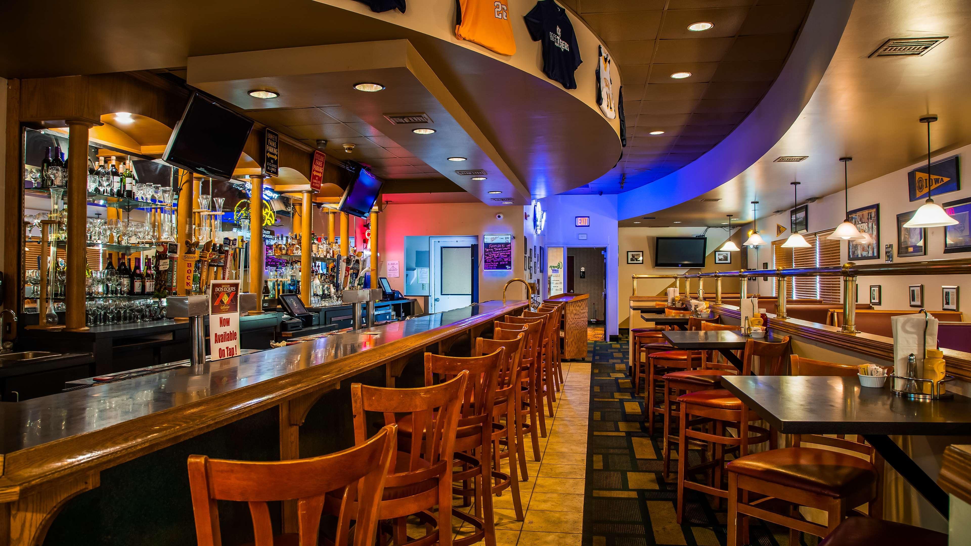 Rock Island Inn & Suites Marshalltown Екстериор снимка