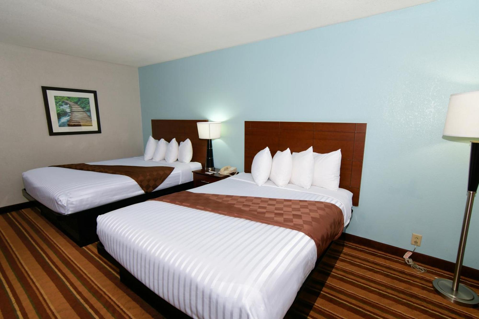 Rock Island Inn & Suites Marshalltown Екстериор снимка